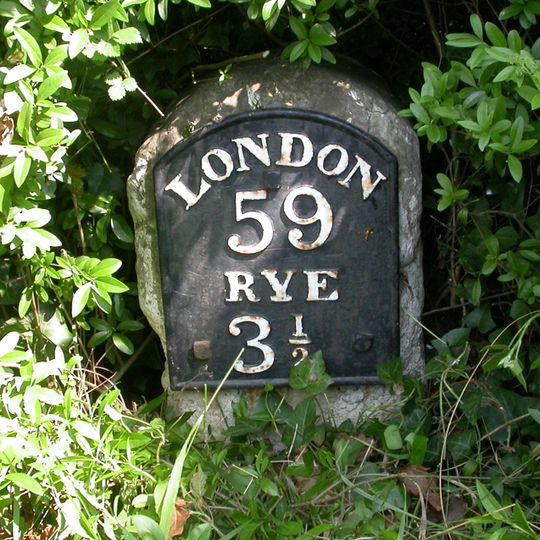 Milestone, Main Street; 80m E jcn Tanhouse Lane