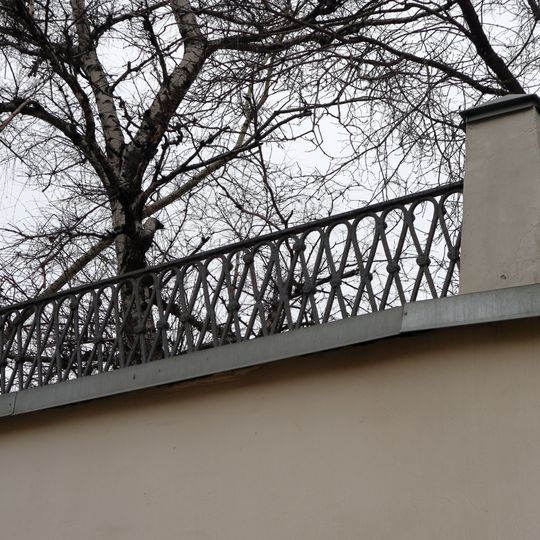 Садовая-Спасская улица 1/2