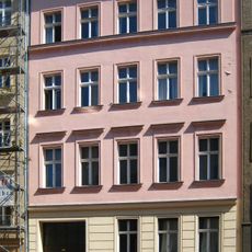Mietshaus und Remise