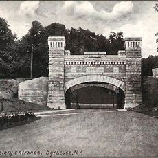 Oakwood Cemetery