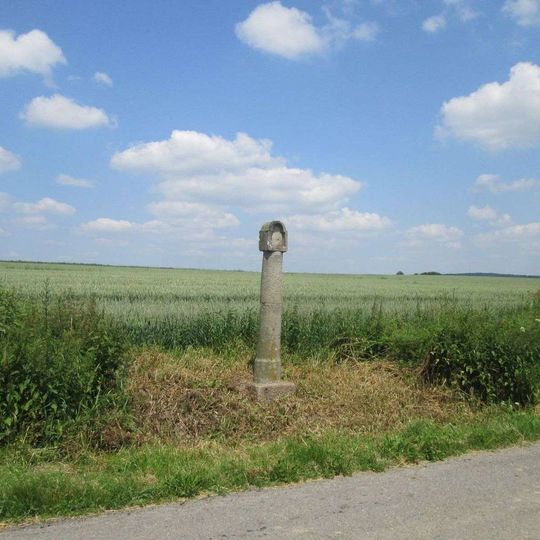 Boží muka mezi Bílovem a Vysokou Libyní