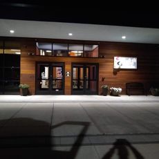 Lefty's Alley & Eats