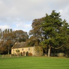 The Garages To Culverthorpe Hall