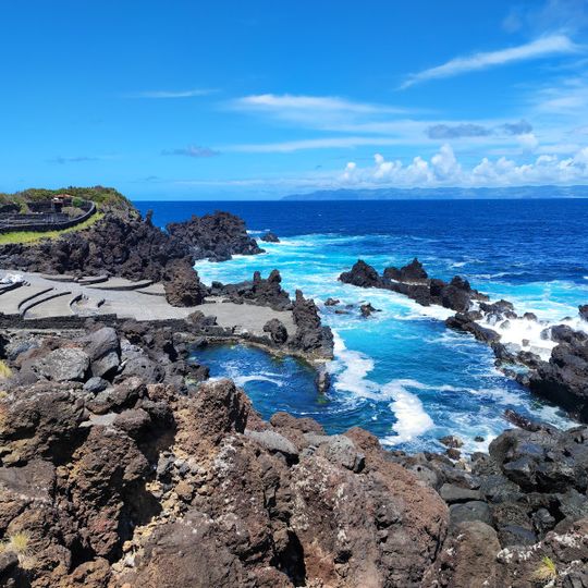 Piscina natural das Poças de São Roque