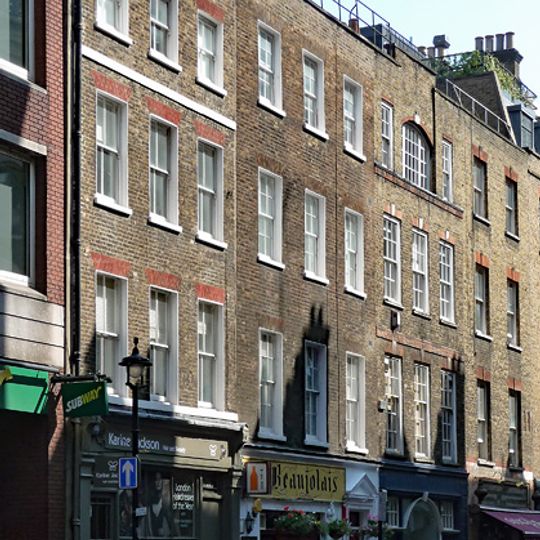 25, Litchfield Street Wc2