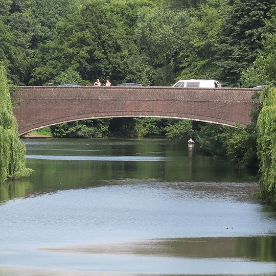 Kanalbrücke Von-Essen-Straße