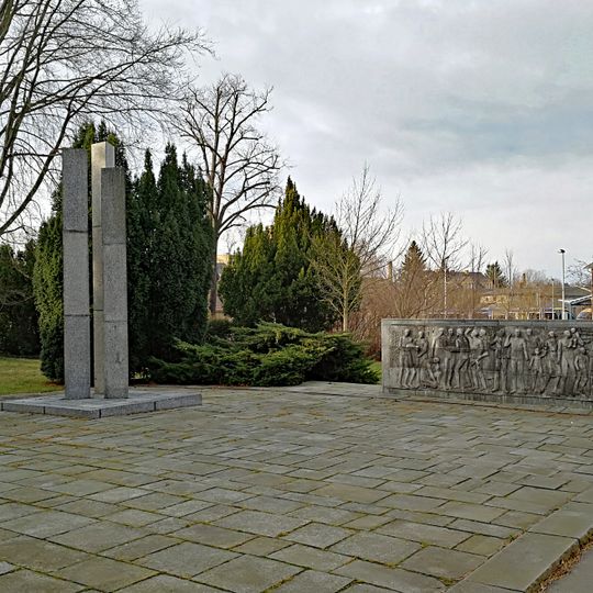FIR-Denkmal Robert-Koch-Platz