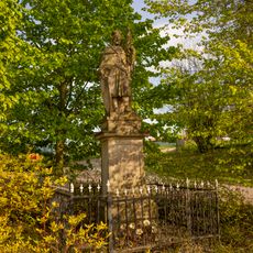 Socha sv. Václava u silnice na východním okraji Bystřice