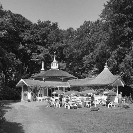 Raaphorst, schiethuis met schietdoel