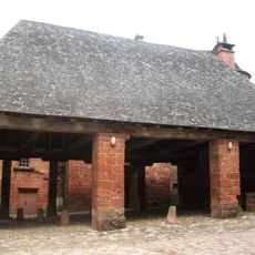 Halle de Collonges-la-Rouge