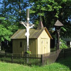 Dřevěná kaple svatého Jana Nepomuckého u návsi v Čejkovicích