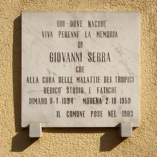 Targa commemorativa dedicata a Giovanni Serra