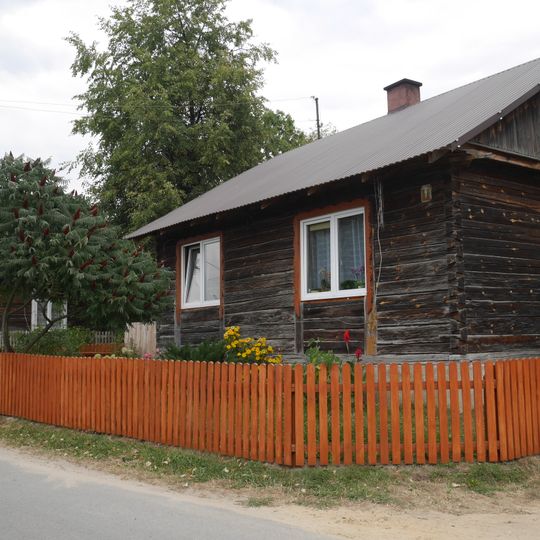 Niedźwiedź, Staszów County