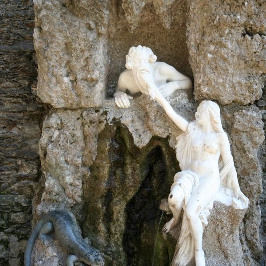Nixen- oder Undinenbrunnen