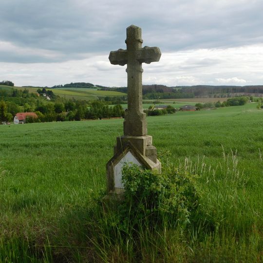 Kříž u silnice severozápadně od Příseky