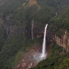Nohkalikai Falls