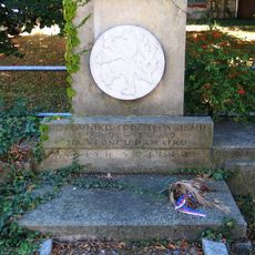 Pomník padlým ve světových válkách, Veltrusy