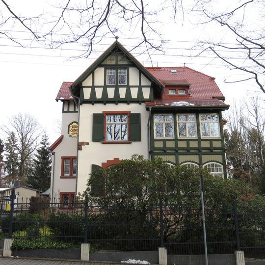 Mietvilla mit Vorgarten Pelzmühlenstraße 13