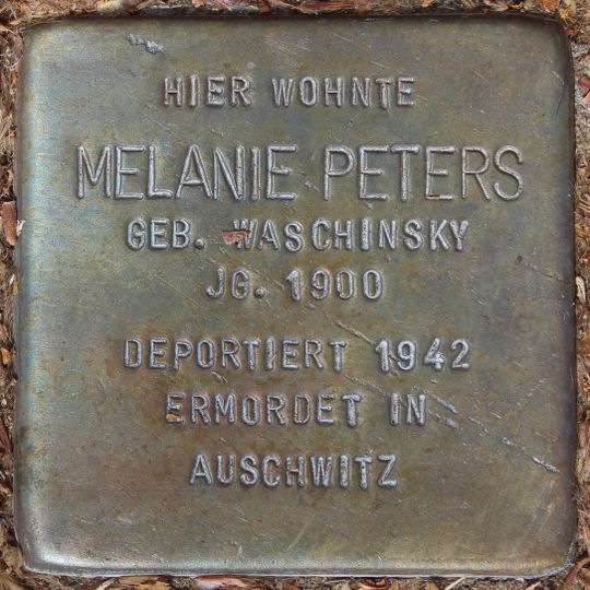 Stolperstein en memoria de Melanie Peters