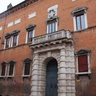 Palazzo Saracco o Contughi-Gulinelli