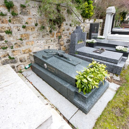 Grave of Jouvin