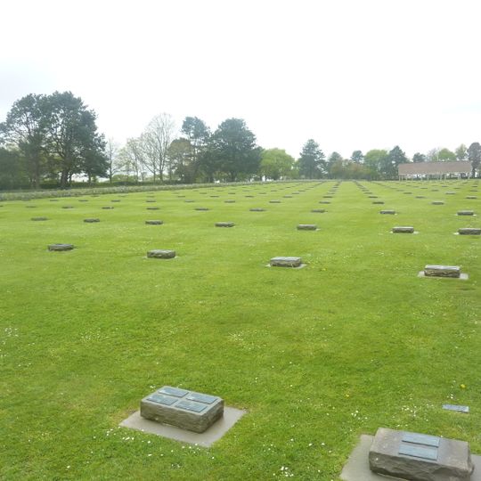 Ploudaniel-Lesneven German military cemetery