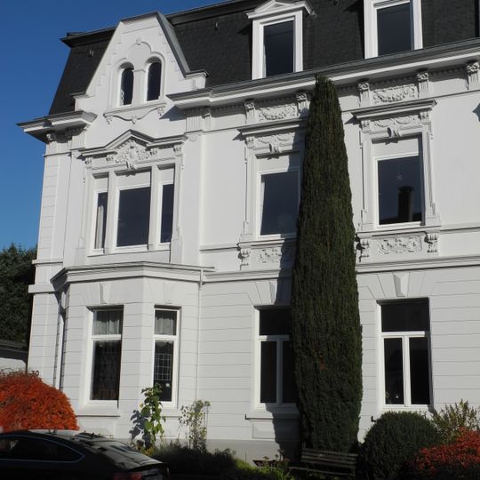 Kirschbaumstraße 30